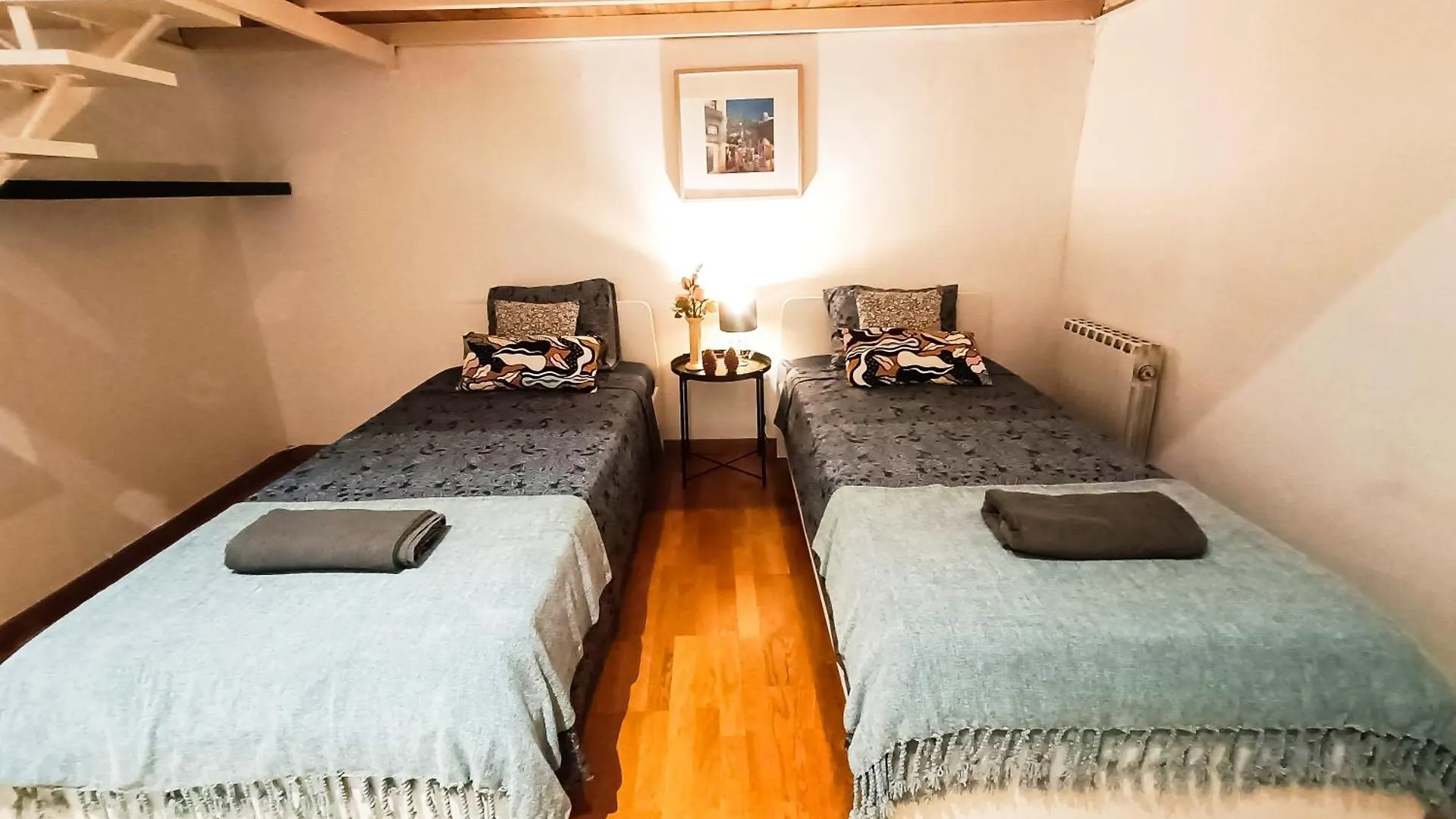 Private Rooms In Born - Barcelona 0*,  Španělsko