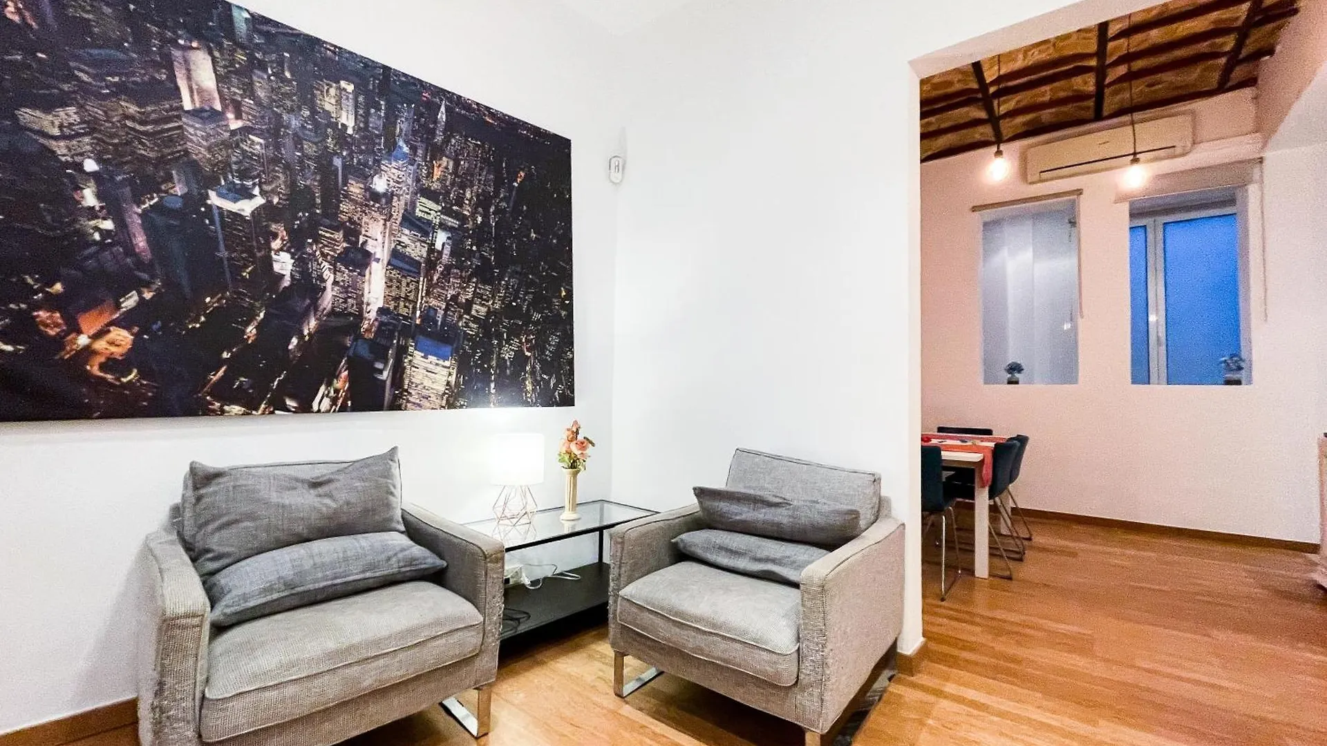 Private Rooms In Born - Barcelona Hostal